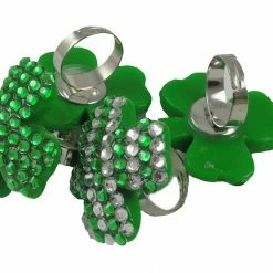 Bewild Dazzling Shamrock Ring