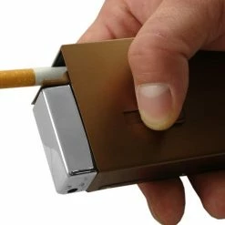 Bewild Deluxe Auto Dispenser Cigarette Case With Built-In Lighter 14 Bewild Deluxe Auto Dispenser Cigarette Case With Built-In Lighter