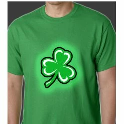 Bewild St.Patricks Day Flashing Light Up Shamrock Mens T-shirt (Irish Kelly Green)