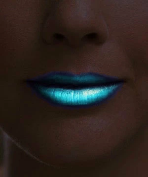 Bewild Glow In The Dark Lip Gloss (4-Piece Set) Glow & Black Light Make Up 9 Bewild Glow In The Dark Lip Gloss (4-Piece Set) Glow & Black Light Make Up