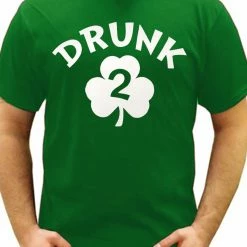 Bewild Men's T-Shirts Irish Shamrock Drunk Men's T-Shirt (Kelly Green)