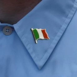 Bewild Italian Flag Lapel Pin